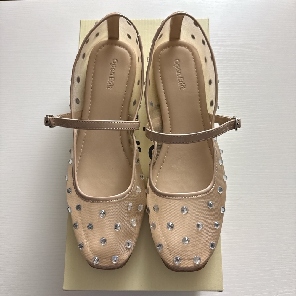Open Edit Flats with Silver Accents
